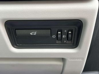 Land Rover RANGE ROVER EVOQUE 2.2 Range Rover Evoque Pure eD4 4x2 5dr