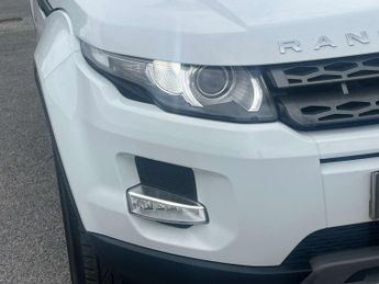 Land Rover RANGE ROVER EVOQUE 2.2 Range Rover Evoque Pure eD4 4x2 5dr