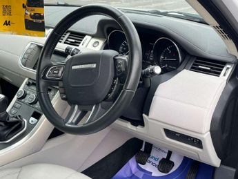 Land Rover RANGE ROVER EVOQUE 2.2 Range Rover Evoque Pure eD4 4x2 5dr