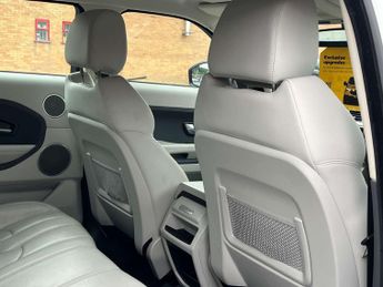 Land Rover RANGE ROVER EVOQUE 2.2 Range Rover Evoque Pure eD4 4x2 5dr