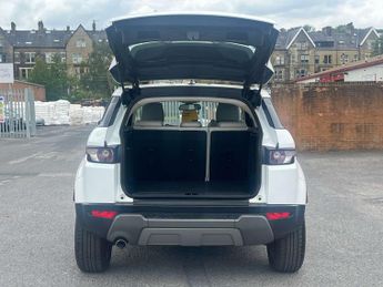 Land Rover RANGE ROVER EVOQUE 2.2 Range Rover Evoque Pure eD4 4x2 5dr