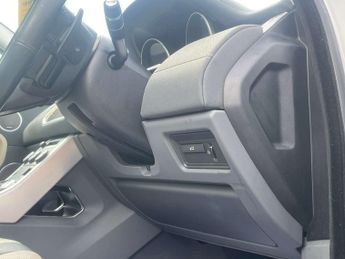 Land Rover RANGE ROVER EVOQUE 2.2 Range Rover Evoque Dynamic Luxury SD4 Auto 4WD 5dr