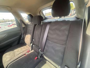 Nissan X-TRAIL 1.6 dCi Acenta SUV 5dr Diesel XTRON Euro 6 (s/s) (130 ps)