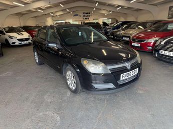 Vauxhall Astra 1.8i 16v Club Hatchback 5dr Petrol Automatic (197 g/km, 123 bhp)