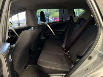 TOYOTA RAV4 2.5 RAV4 Business Edition+ HEV TSS 4x2 CVT 5dr