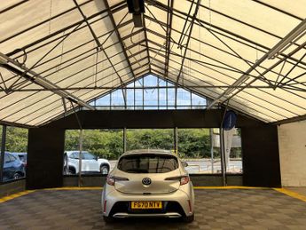 TOYOTA COROLLA 2.0 Corolla Design HEV CVT 5dr