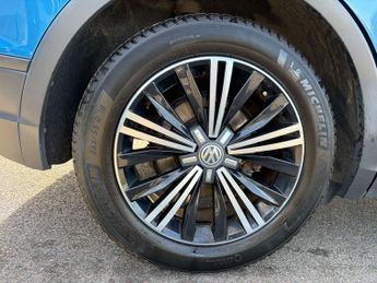 Volkswagen TIGUAN 2.0 Tiguan SE TDI BlueMotion Technology 5dr