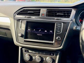 Volkswagen TIGUAN 2.0 Tiguan SE TDI BlueMotion Technology 5dr
