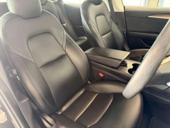 TESLA MODEL 3 Model 3 Long Range AWD 4WD 4dr