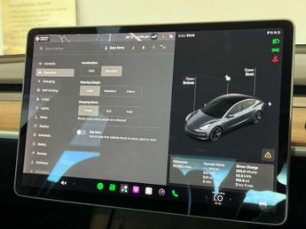 TESLA MODEL 3 Model 3 Long Range AWD 4WD 4dr
