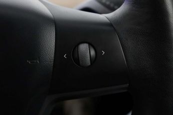Tesla Model 3 (Dual Motor) Performance Saloon 4dr Electric Auto 4WDE (Performa