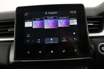 Renault Captur 1.6 E-TECH techno SUV 5dr Petrol Hybrid Auto Euro 6 (s/s) (145 p