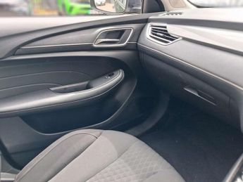 MG 5 MG5 Excite EV 5dr