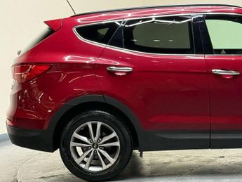 Hyundai Santa Fe 2.2 Santa Fe Premium CRDi Auto 4WD 5dr