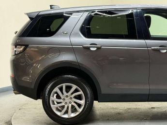 Land Rover DISCOVERY SPORT 2.0 Discovery Sport SE Tech TD4 Auto 4WD 5dr