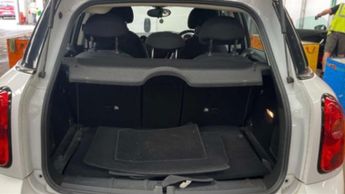 MINI COUNTRYMAN 1.6 Countryman Cooper Auto 5dr