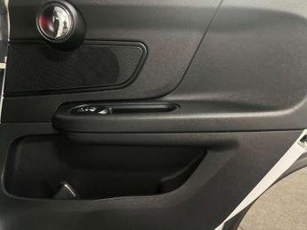 MINI COUNTRYMAN 2.0 Countryman Cooper D Auto 5dr