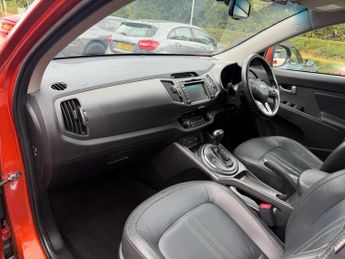 KIA SPORTAGE 2.0 Sportage KX-3 Sat Nav CRDi Auto 4WD 5dr