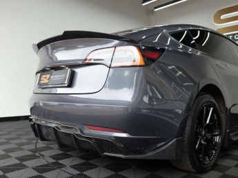 Tesla Model 3 Model 3 Long Range AWD 4WD 4dr