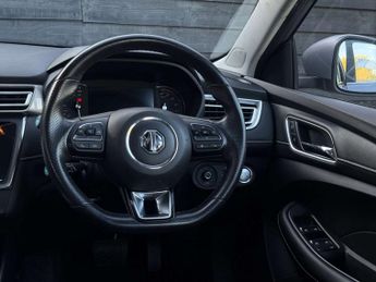 MG 5 MG5 Exclusive EV 5dr