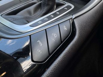 FORD MONDEO 1.5 Mondeo Titanium Auto 5dr
