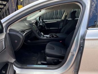 FORD MONDEO 1.5 Mondeo Titanium Auto 5dr