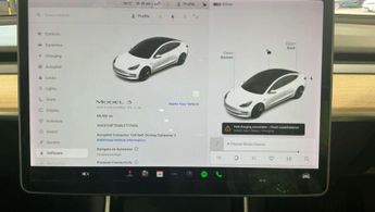 TESLA MODEL 3 Model 3 Standard Range + 4dr