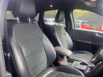 FORD KUGA 2.5 Kuga ST-Line Phev CVT 5dr
