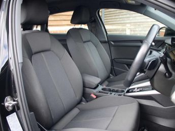 AUDI A3 2.0 TDI 35 Technik Auto 5dr