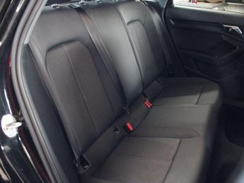 AUDI A3 2.0 TDI 35 Technik Auto 5dr