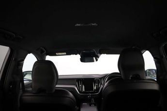 Volvo XC60 2.0 B5 MHEV R-Design Auto Euro 6 (s/s) 5dr
