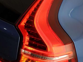 Volvo XC60 2.0 B5 MHEV R-Design Auto Euro 6 (s/s) 5dr