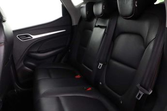 MG MG ZS 72.6kWh Trophy Long Range SUV 5dr Electric Auto (156 ps)