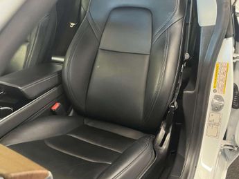 TESLA MODEL 3 Model 3 Standard Range + 4dr