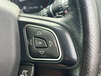 LAND ROVER RANGE ROVER EVOQUE 2.2 Range Rover Evoque Dynamic SD4 Automatic 4WD 3dr - NATIONAL 