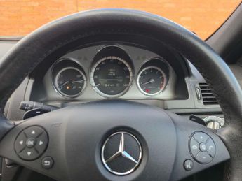 MERCEDES-BENZ C-CLASS 1.6 C180 Kompressor Sport BlueEfficiency Auto 4dr