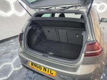 Volkswagen Golf R DSG