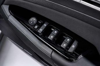 KIA SPORTAGE 1.6 T-GDi 13.8kWh GT-Line SUV 5dr Petrol Plug-in Hybrid Auto AWD