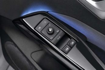 VOLKSWAGEN ID.3 Pro Performance 58kWh Life Hatchback 5dr Electric Auto (204 ps)