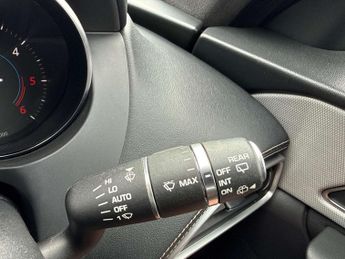Jaguar F-PACE 2.0 F-PACE R-Sport AWD D Auto 4WD 5dr