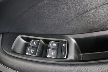 MG MG5 61.1kWh Exclusive Long Range Estate 5dr Electric Auto (156 ps)