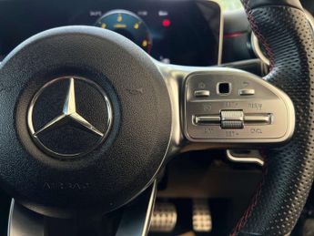 MERCEDES-BENZ A-CLASS 2.0 A 220 D AMG Line Executive Auto 5dr
