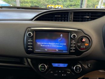TOYOTA YARIS 1.5 Yaris Icon Tech VVT-i HEV CVT 5dr