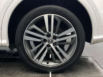 Audi Q5 2.0 Q5 S Line TDI Quattro Semi-Auto 4WD 5dr