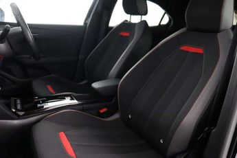 Vauxhall Mokka Electric 50kWh SRi Premium SUV 5dr Electric Auto (136 ps)