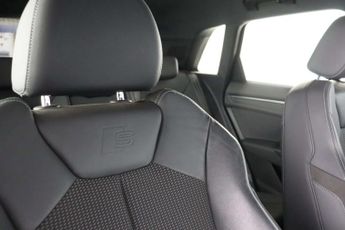 Audi Q3 1.5 TFSI CoD 35 S line SUV 5dr Petrol S Tronic Euro 6 (s/s) (150