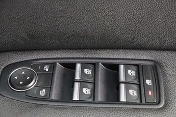 Renault Captur 1.6 E-TECH techno SUV 5dr Petrol Hybrid Auto Euro 6 (s/s) (145 p