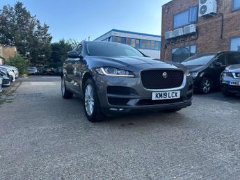 Jaguar F-PACE 2.0 D180 Portfolio SUV 5dr Diesel Auto AWD Euro 6 (s/s) (180 ps)