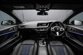 BMW 2 SERIES 2.0 220i M Sport Auto 4dr