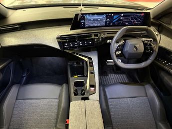 PEUGEOT 5008 1.2 5008 Allure MHEV Auto 5dr
